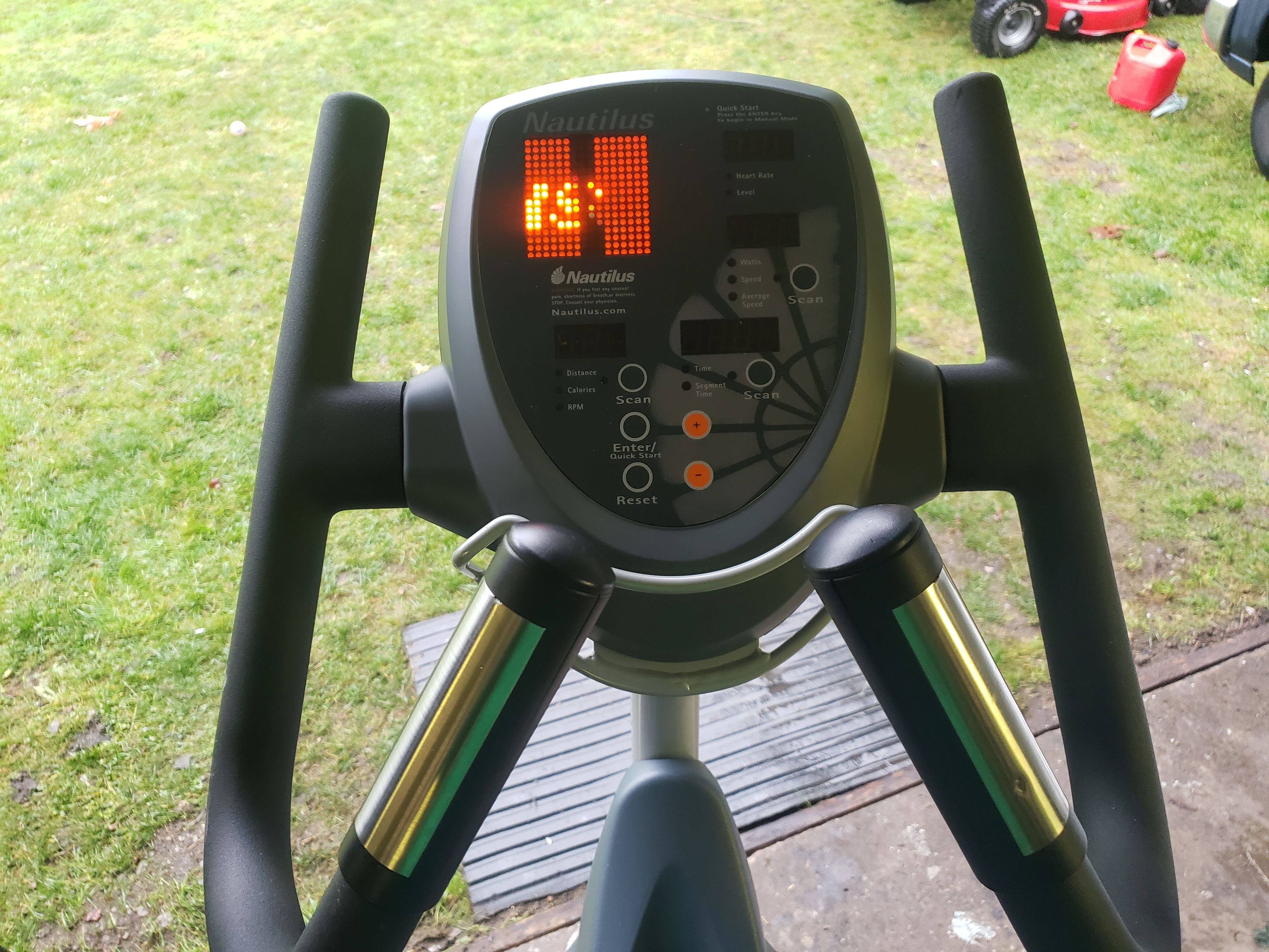 Professional Elliptical machine Nautilus NE 2000 for Sale in Lacey, WA
