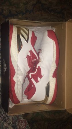 Aadidas crazylight boost 2016 size 9