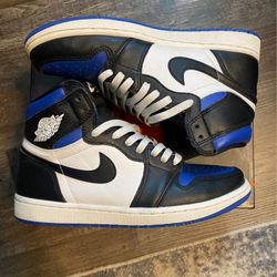 Air Jordan 1 Retro High OG Royal Toe