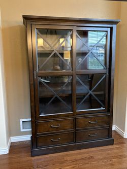 Bayside Furnishings Dining Table, 6 Chairs + China Cabinet — Solid Wood Set