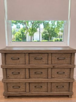 Rustic Solid Wood Bedroom Furniture