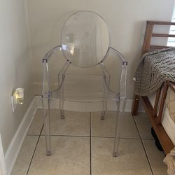 acrylic ghost chair