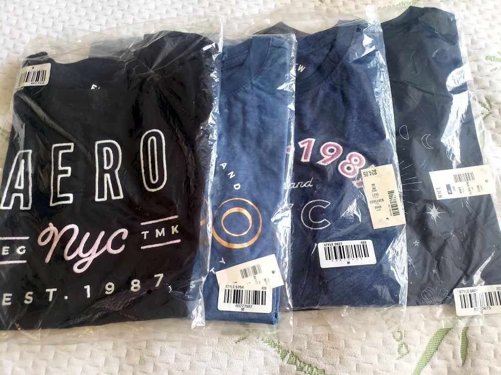Women's AEROPOSTALE T-shirts M