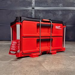 Milwaukee PACKOUT 22” Inch 2-Drawer Tool Box