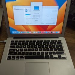 MacBook Air 13" Ventura OS Read Description 
