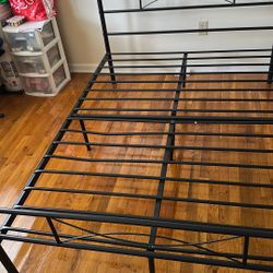 Full Size Bed With Full Size Mattress 