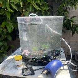 Half Moon Acrylic 3 Gallon Fish Tank With Pump