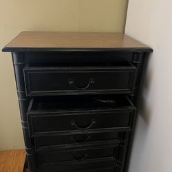 Chest Drawer
