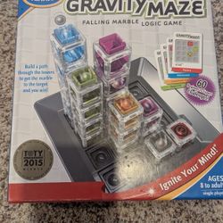 Gravity Maze Game 