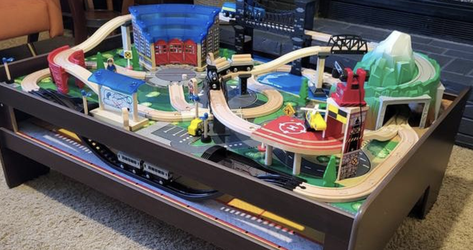 Imaginarium Train Table Set + Kidkraft Glow In The Dark Space Station