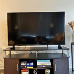 43” TV + Console with Storage – Great Condition! 