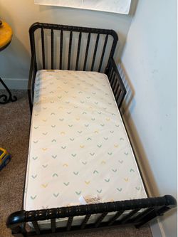 toddler bed frame and mattress