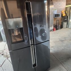 refrigerator Samsung 4door black stainless counter depht 