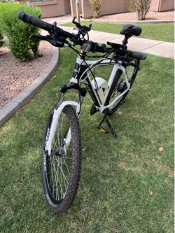 NCM Prague 350W Electric Bike (29” tires)