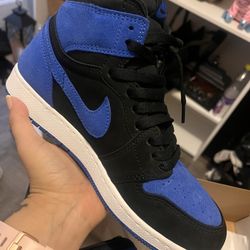 Nike Jordan Retro High OG Size 6y.   $65