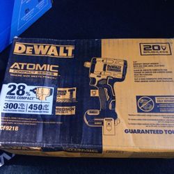 DeWalt Atomic Compact Impact Wrench