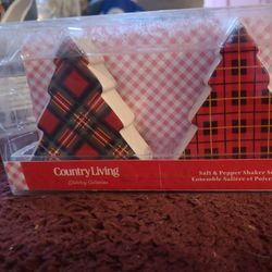 Enesco Our Name is Mud Country Living Trees Salt and Pepper Shakers 3.5 Inch