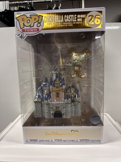 Funko Pop! Walt Disney World 50 Cinderella Castle With Mickey Mouse  Disney Parks Exclusive