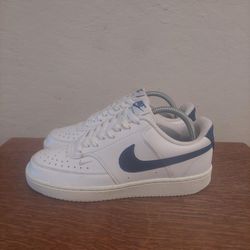 Nike Court Vision Low Next Nature Fashion Sneakers 
Women's Size 8