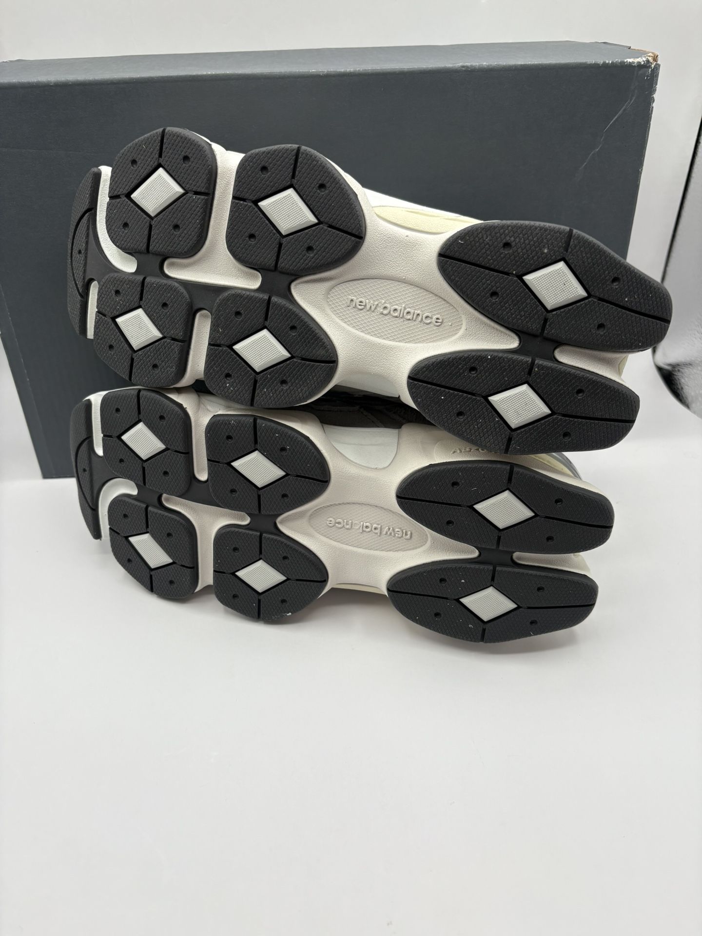 New Balance 9060 Grey Brown Sneakers Size 3.5Y / Fits Womens 5 New!