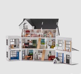 Mansion Dollhouse
