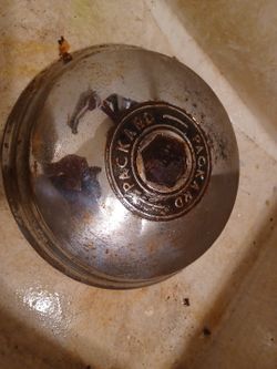 Packard Hubcap