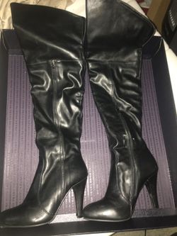 Black Italian leather knee high boots- Size 7 Luichiny!