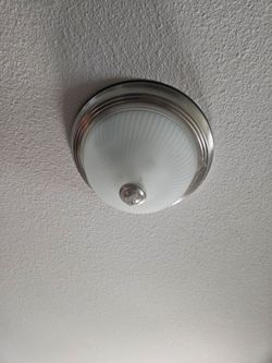 Light fixtures (5 total)
