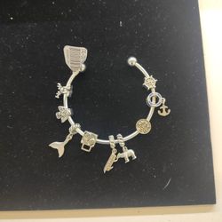Pandora Bracelet With Charms 