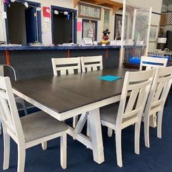 Maribelle Chalk/Gray Extendable Dining Room Set / Dining table and Chairs 