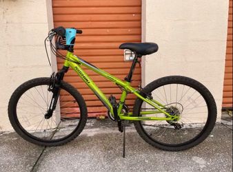 Boys’s 24” Nishiki Pueblo Mountain Bike