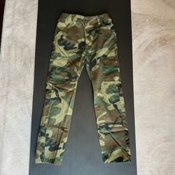 Cargo Pants  Size 24