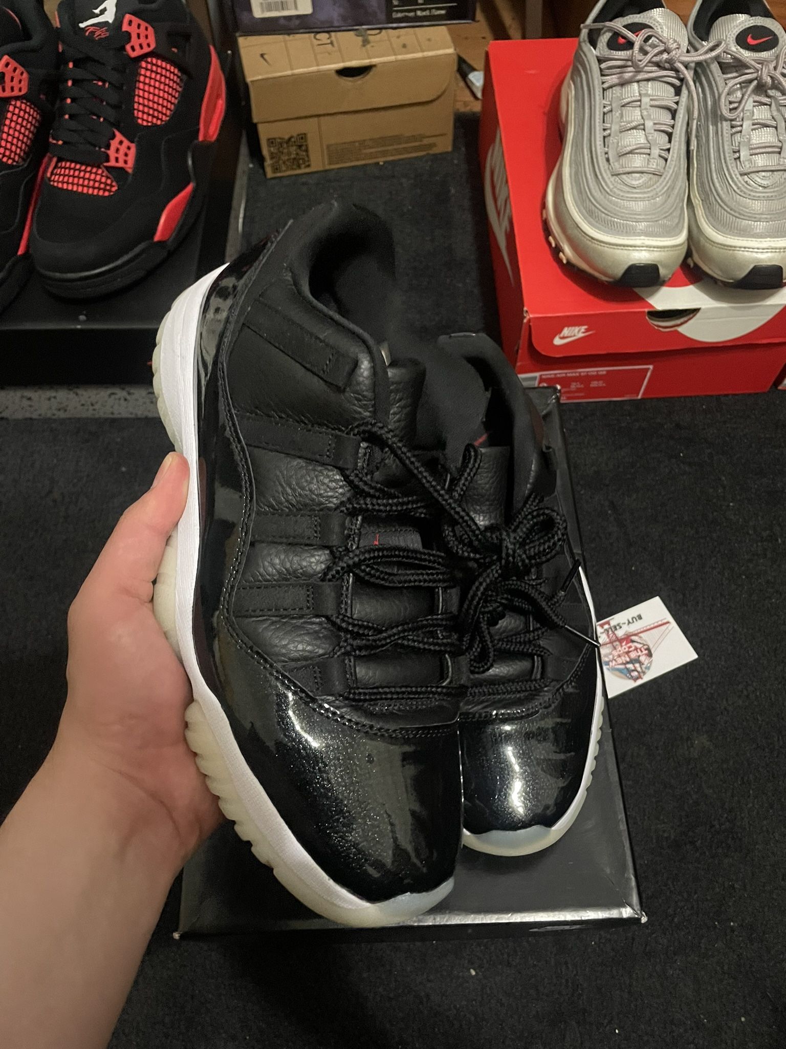Jordan 11 Low 72-10