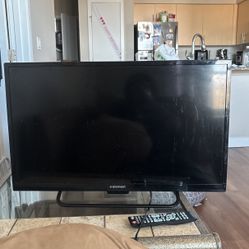 32 Inch Element Tv With Remote
