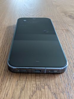 Google Pixel 10 Pro – 128GB – Moonstone – Excellent Condition – Unlocked