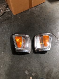 Toyota 4 Runner Corner Lights