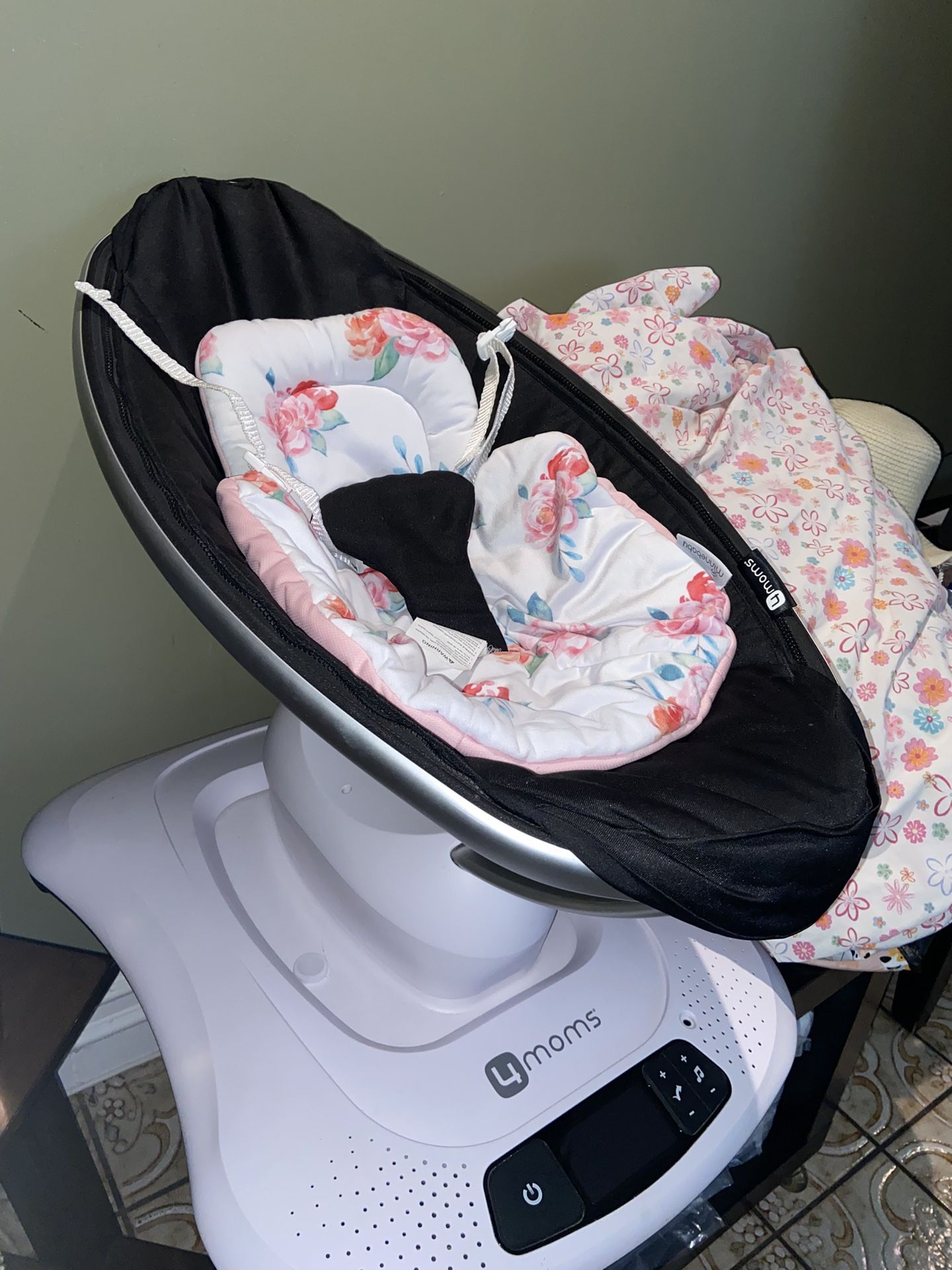 4moms MamaRoo Swing