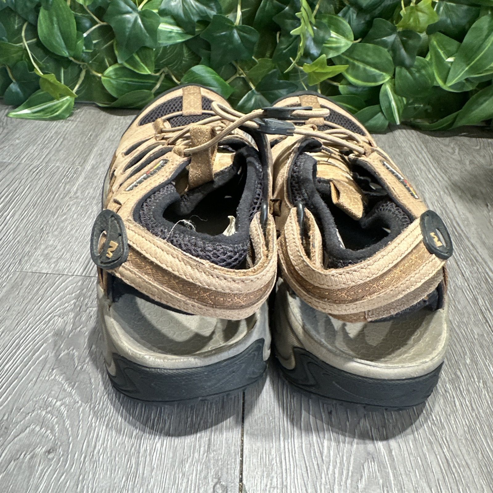 Merrell Leather Saugatuck Kangaroo Hiking Sandals Light  display picture 1