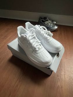 Nike Air Force’s ones brand new never worn size 9 men’s