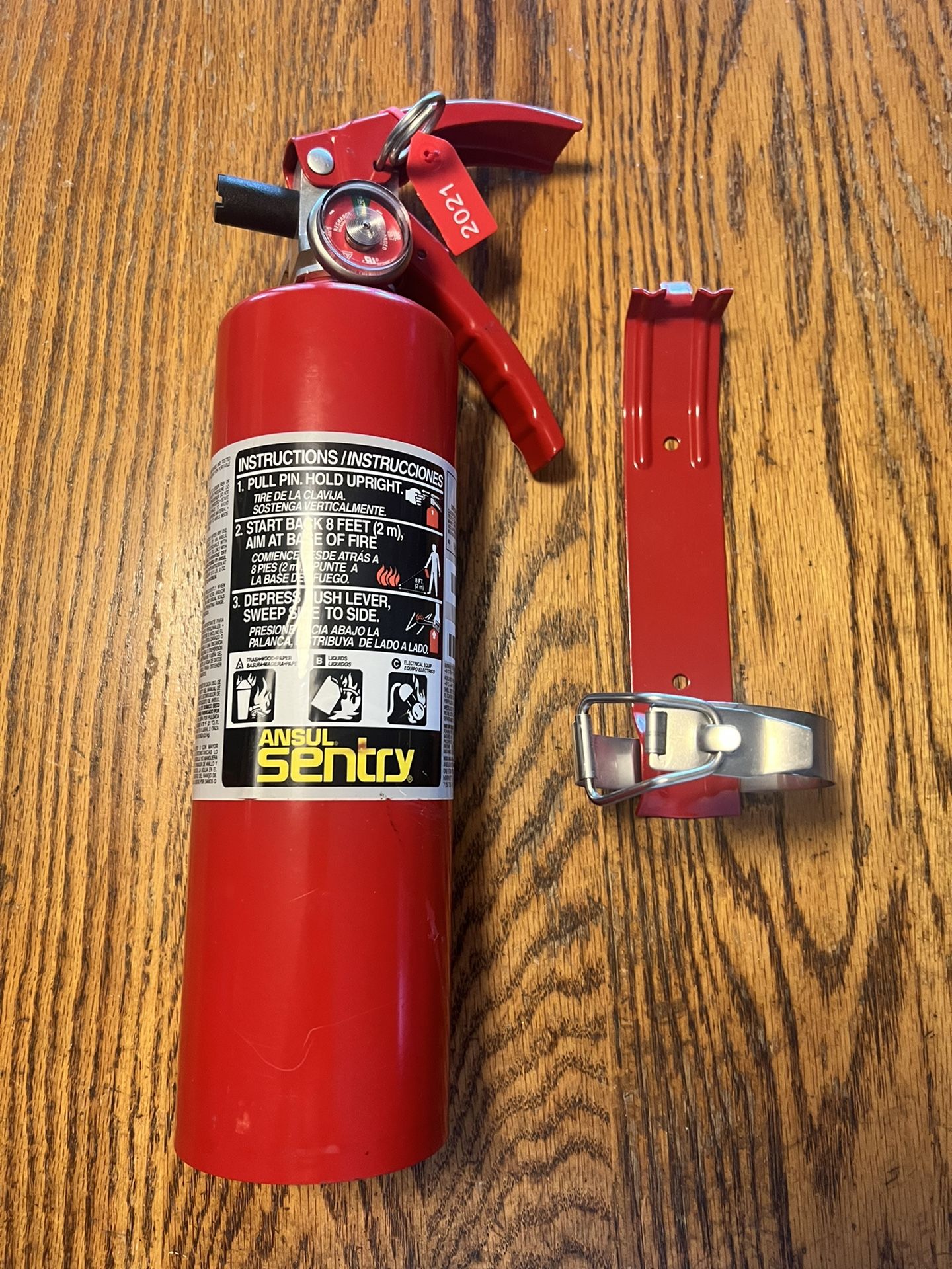 Ansul Sentry 2.5 Lb Fire Extinguisher