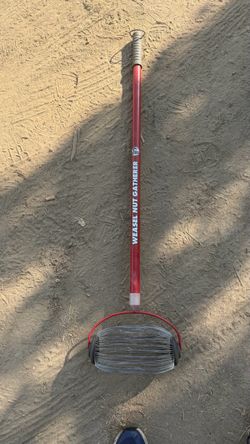 Weasel Nut Gatherer Rolling Pickup Tool