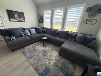 Like new couches bought from Gallery furniture