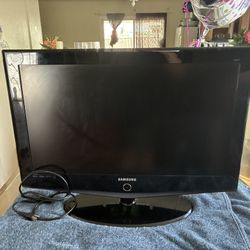 TV / MONITOR 