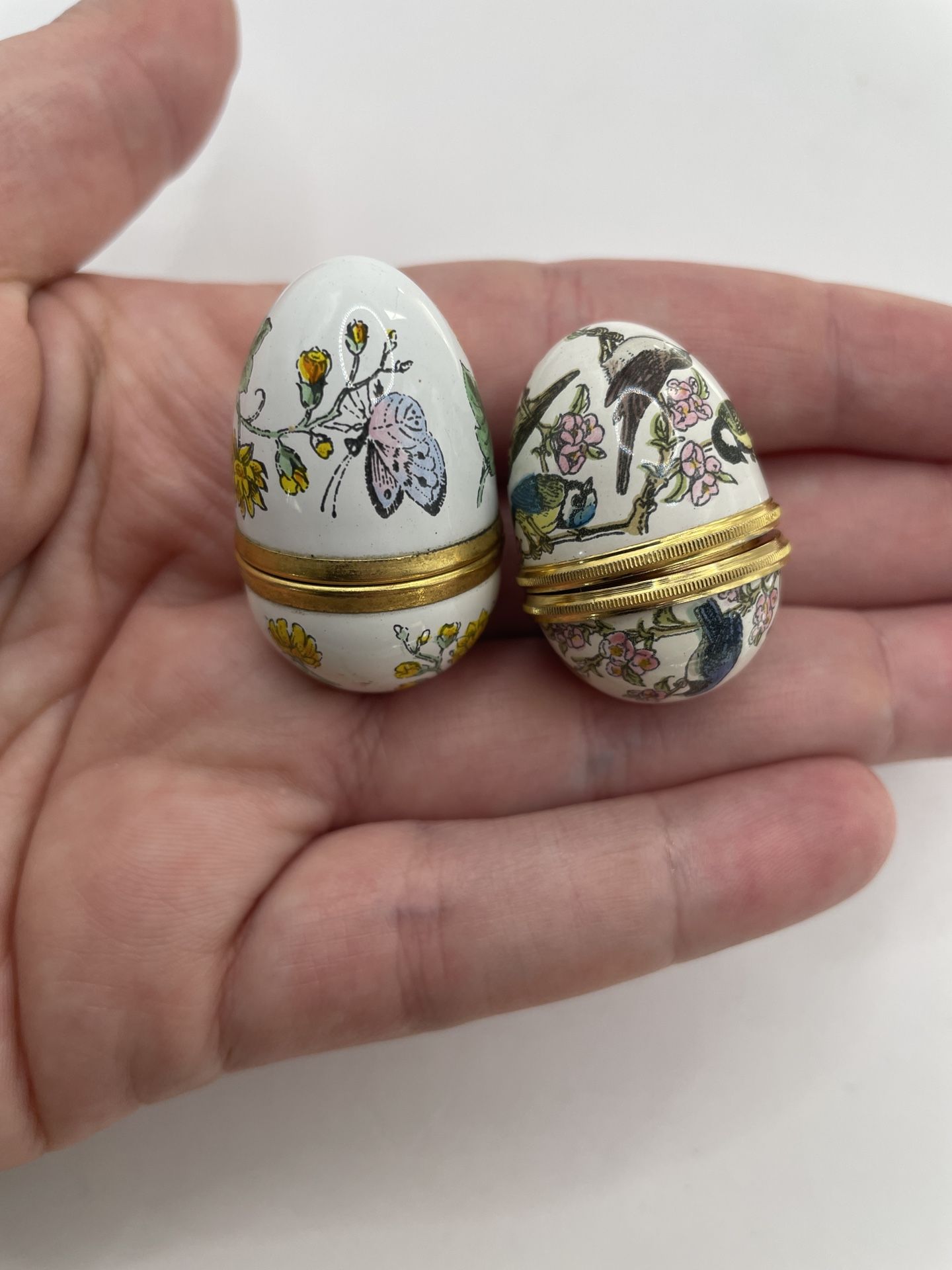 2 mini hand painted white twist closure eggs - enamel- Flowers- Birds
