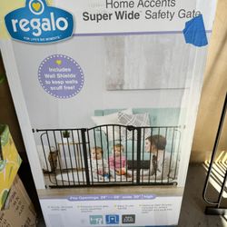 Regalo Security Baby/dog Gate