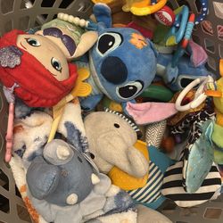 Free baby toys (for car seat and soft toys)