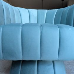 Velvet Swivel chair 