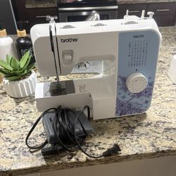 BROTHER Sewing machine 