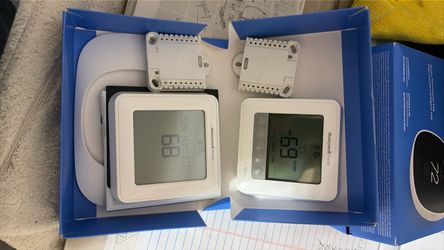 Honeywell home programmable smart thermostat
