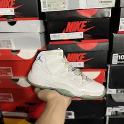 2014 Jordan Legend Blue 11s size 6Y USED But Clean